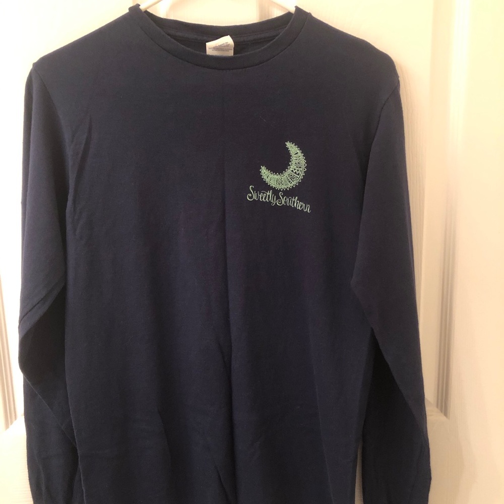 NWOT-Women’s Simply Southern long sleeve shirt